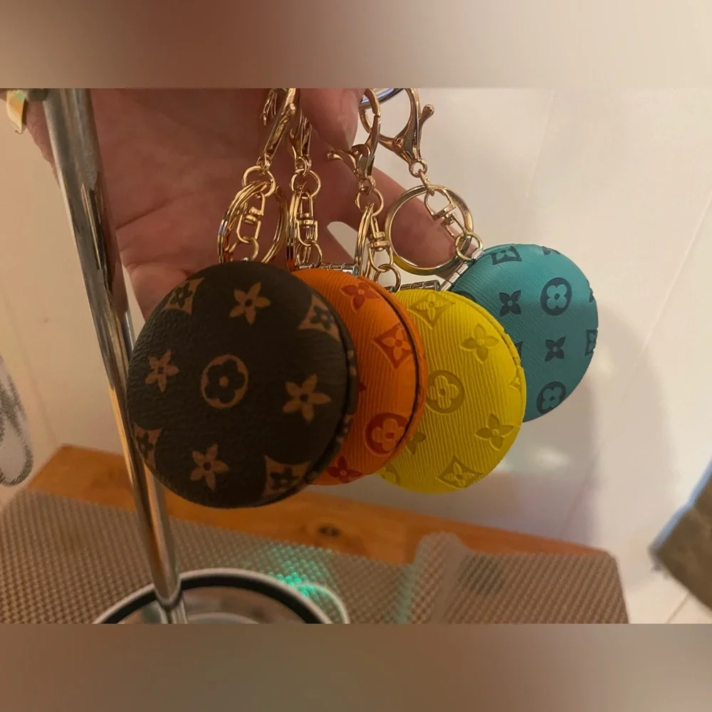 New High quality Fashion Mirror keychain - Picture 2 of 7